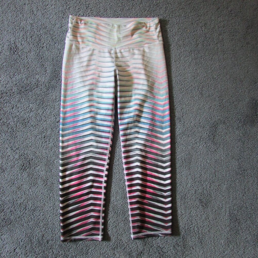 Athleta Small White Pink Green Gray Capri Leggings Yoga Inside Coin Pocket
